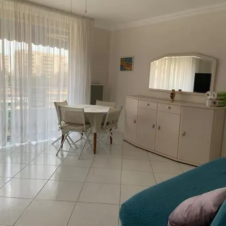 Apartment T2 A Proximite Des Plages